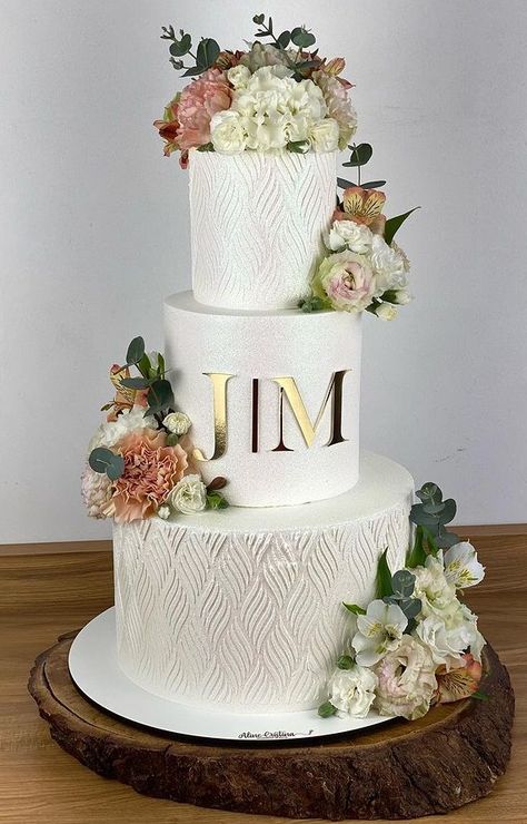 Wedding Cake Fondant, Sparkly Wedding Cakes, 2 Tier Wedding Cake, 2 Tier Wedding Cakes, Modern Birthday Cakes, Pretty Wedding Cakes, Wedding Cakes Elegant, Elegant Cake, Fondant Wedding Cakes