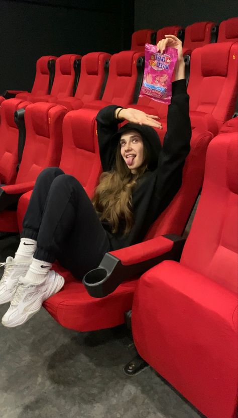 Movie Theater Aesthetic, Movie Hall, Peaky Blinders Poster, Insta Outfits, Instagram Men, Pics Inspo, Self Portrait Poses, Bff Video, Creative Instagram Stories