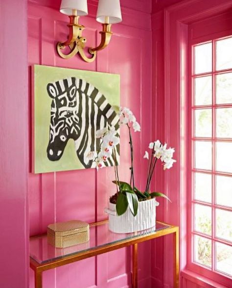 Atlanta Interior Designer on Instagram: “A pop of luscious color can transform a small space. @amandareynalinteriors #popofcolor #paintitpretty #designtips #happyspaces…” Pink Entryway, Pink Apartment, Colorful Bedroom, Single Forever, Midwest Living, Home Decor Aesthetic, Aesthetic Home Decor, Classic Home, Home Decor Living Room