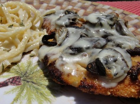 Chicken Breasts With Portabella Mushrooms Portobello Recipes, Portabella Mushrooms Recipes, Portabella Mushrooms, Chicken Mushroom Recipes, Sides Recipes, Smothered Chicken, Stuffed Portabella Mushrooms, Texas Roadhouse, Mushroom Chicken