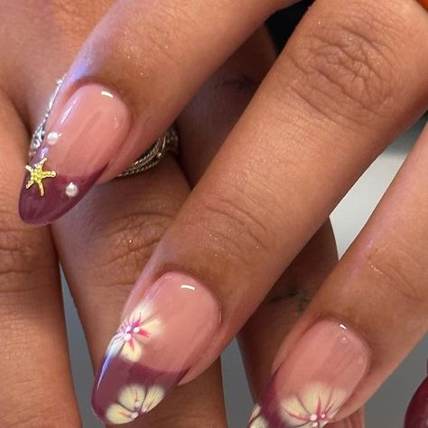 Summer Nails Sea, Hibiscus Nails, Summertime Nails, Summery Nails, Her Nails, Pretty Gel Nails, Ocean Jewelry, Manicure Y Pedicure, Minimalist Nails