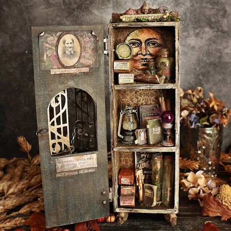 THE APOTHECARY CABINET - TIM HOLTZ HALLOWEEN IDEA-OLOGY 2021 RELEASE - In My Own Imagination Miniature Horror, Cornell Box, Tim Holtz Halloween, Drippy Candles, Treehouse Ideas, Halloween Vignette, Halloween Diorama, Halloween Shadow Box, Joseph Cornell