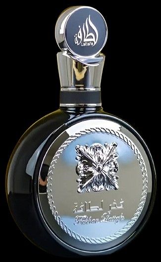 Fakhar Black by Lattafa Perfumesfeatures bergamot, black currant, rose, patchouli, and vanilla. Islamic Culture, Black Currant, Bitter Orange, Black Currants, Beauty Products, Vanilla, Essence, Fragrance, Beauty