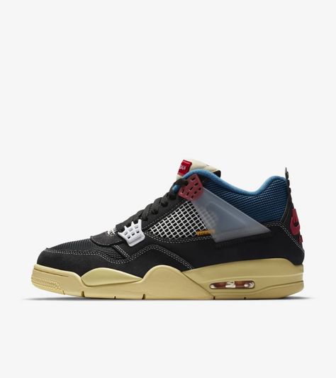 Explore and buy the Air Jordan 4 x UNION LA 'Off Noir'. Stay a step ahead of the latest sneaker launches and drops. Packing Shoes, Comfortable Mens Shoes, Retro Basketball Shoes, Suede Tops, Limited Edition Sneakers, Sport Shoes Men, Jordan 4 Retro, Casual Running Shoes, Air Jordan 4