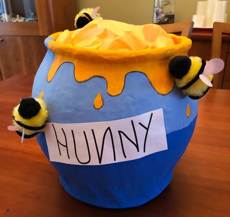 Paper mache honey pot for baby gift Pooh Honey Pot Diy, Diy Winnie The Pooh Honey Pot, Honey Pot Costume Diy, Peter Pan Halloween, Winnie The Pooh Honey Pot, Pooh Honey Pot, Pooh Costume, Winnie The Pooh Costume, Homemade Birthday Gifts