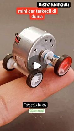 Micro Rc Cars, Diy Toys Car, Rc Cars Diy, Diy Rc Cars, Powers Art, Pin Up Car, Arduino Projects Diy, Simple Toys, Electronics Mini Projects