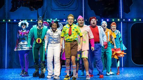 Review: The SpongeBob Musical at Southbank Centre, London “an ingenious take on a beloved TV series, with super catchy tunes and a cast riding an energetic wave” Spongebob The Musical, Gareth Gates, Spongebob Musical, Spongebob Costume, Musical London, London 2023, The Spongebob, Pineapple Under The Sea, Joe Perry