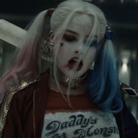 Suicidesquad Dc Harley Quinn, Suicidesquad Dc, Dc Harley Quinn, Action Icon, Marvel Background, Dc Icons, Best Villains, Movie Wallpapers, Joker And Harley Quinn