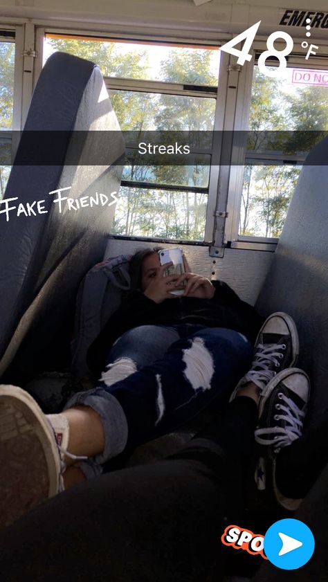 me and my bff always do streaks on the bus so yeah this is just as idea, follow for more;) Bus Streaks Snapchat, Cute Bff Pictures, Streaks Snapchat, Me And My Bff, Creative Story Ideas, Bus Trip, Snapchat Ideas, Streak Ideas, School Sucks