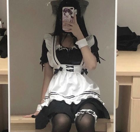 Maid Aesthetic, Maid Outfit Cosplay, Maid Halloween, Maid Cosplay, Bodybuilding Workout, Maid Outfit, Dress Aesthetic, Maid Dress, Cute Cosplay