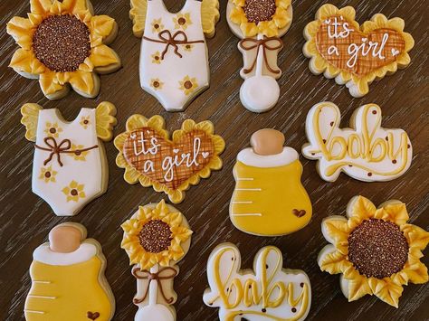 Sunflower Baby Shower Cookies, Sunflower Baby Shower Ideas Girl, Sunflower Baby Shower Ideas, Twin Baby Shower Decorations, Sunflower Birthday Parties, Baby Shower Cupcakes For Girls, Sunflower Baby Shower, Mexican Baby Shower, Fairy Baby Showers