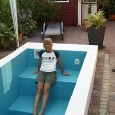 Small Pools Backyard, Cocktail Pool, Small Inground Pool, Kleiner Pool Design, Pools For Small Yards, Diy Hot Tub, Small Swimming Pools, Diy Swimming Pool, Mini Pool