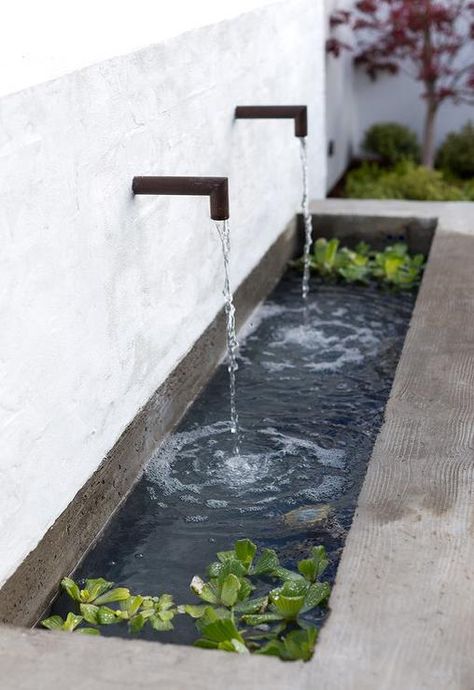 Backyard Wall Water Fountains - Transitional - Home Exterior Landscaping Water Feature, Outdoor Wall Fountains, Modern Water Feature, Taman Air, Water Feature Wall, Backyard Pond, Outdoor Water Feature, Outdoor Water Features, Fountains Backyard