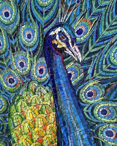 Mosaic Peacock, Mosaic Studio, Mosaic Art Diy, Mosaic Portrait, Mosaic Flower Pots, Mosaic Birds, Cabin Art, Mosaic Art Projects, Mosaic Tile Art