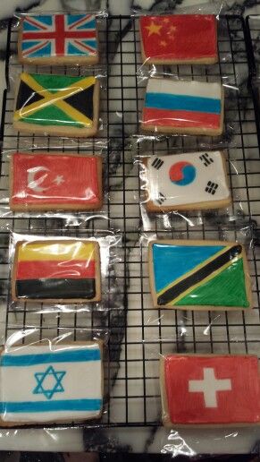 International Club Ideas, Countries Of The World Birthday Party, International Party Decorations, Around The World Birthday Party, International Food Day, Country Birthday Party, Flag Food, International Party, Fun Group Games