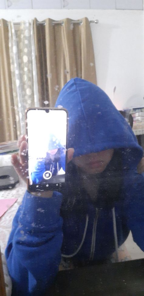 Idea for mirror selfie with hoodie hope u like it and ft.dirty mirror Idea For Mirror Selfie, Selfie With Hoodie, Idea For Mirror, Mirror Selfie Idea, Dirty Mirror, Selfie Ideas, Hoodie Outfit, Cute Selfie Ideas, How To Take