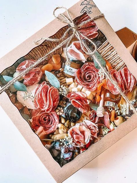 Large, gathering box, 12x12, serves 8-10. $100 | Charcuterie recipes, Charcuterie lunch, Charcuterie inspiration Thanksgiving Charcuterie Box Ideas, Thank You Charcuterie Board, Charcuterie Board Box To Go, Boxed Charcuterie Board, Charcuterie Board Packaging, Charcuterie Gift Box Diy, Charcuterie Business Ideas, Charcuterie Board To Go Boxes, Small Charcuterie Box Ideas