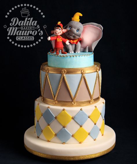 Dumbo Cake, Cakes Disney, Dumbo Birthday, First Birthday Cake, Theme Cake, Circus Theme, 1st Birthdays, Themed Cakes, Bday Party