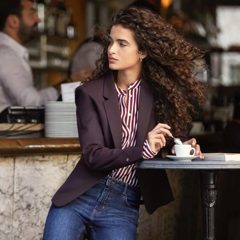 Paris Outfits Fall, Outfit Ideas Fall, Parisian Fashion, Paris Outfits, Hair Photo, Beauty And Fashion, Curly Girl, French Girl, Fall 2018