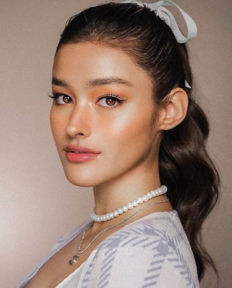 Liza Soberano Makeup, Filipina Makeup, Filipino Makeup, Lisa Soberano, Liza Soberano, Woman Face, Bridal Makeup, Asian Beauty, Makeup Looks