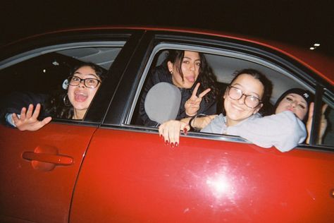 Group Car Photoshoot, Car Aesthetic Friends, Lookbook Poses, Photoshoot Car, Media Coursework, Car Friends, Car Post, Friends Film, Film Photoshoot