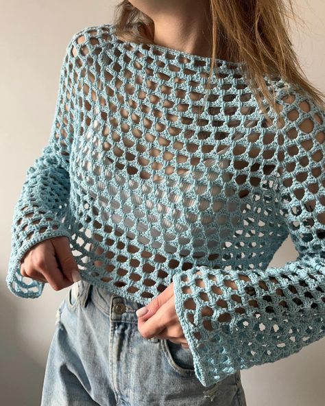 Oversized Crochet Mesh Sweater, Shrug Sweater Outfit, Crochet Top With Sleeves, Mesh Sweaters, Mesh Sweater Crochet, Knit Mesh Sweater, Spring Crochet Ideas, Crochet Mesh Sweater, Vacation Crochet