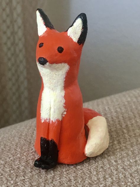 Clay fox Fox Clay Sculpture Easy, Clay Fox Tutorial, Fox Clay Sculpture, Sculpture Easy, Clay Fox, Clay Ideas, Clay Sculpture, Clay Ceramics, Clay Projects