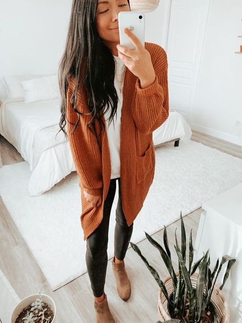 Fall is here and all of the cozy sweaters arrived right with it! I love styling fall outfits with a rust cardigan and this is the perfect one! Click the link for all of the fall outfit ideas #falloutfits #Outfits #Fall #StyleBlogger #BloggerStyle #FallSweaters #OutfitInspo #StyleInspo Capsule Wardrobe With Outfits, Rust Cardigan Outfit, School Drop Off Outfit, Rust Cardigan, Cardigan Fall Outfit, Fall School, Fall Outfit Ideas, Fall Capsule Wardrobe, Long Gloves