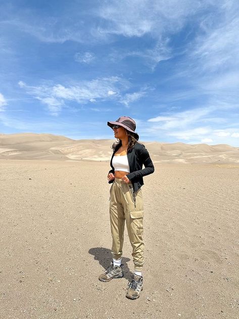 #Founditonamazon #amazonfashion #hiking these joggers are perfect for hiking and have lots of pockets! Amazon fashion outfit inspiration #LTKfit Jogger Cargo Pants Outfit, Hiking Pants Outfit, Sand Dunes Outfit, Road Trip Outfit, Cute Hiking Outfit, Jogger Pants Outfit, Cargo Pants Outfit, Adventure Outfit, Athletic Workout