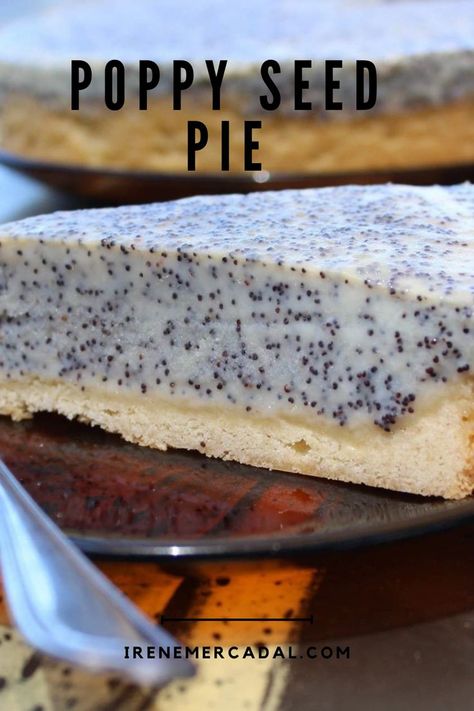 This poppy seed pie recipe is one of those classic recipes that our grandmothers used to prepare, and unfortunately, we often forget about them. Poppy Seed Dessert, Classic Recipes, Poppy Seed, Poppy Seeds, Betty Crocker, Classic Food, Pie Recipe, Pie Crust, Pie Recipes