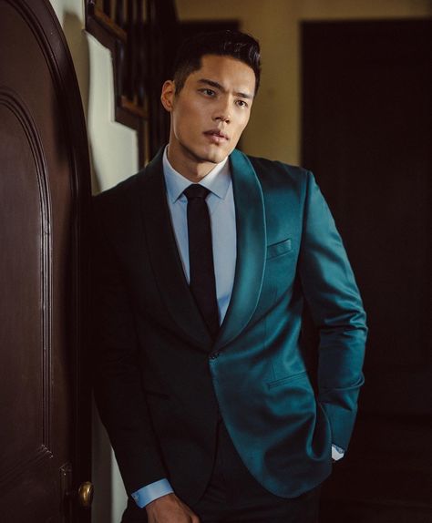 Tim Chung Tim Chung Bodyguard, Bodyguard Aesthetic Male, Greenbone Saga, Tim Chung, Handsome Quotes, Pokemon Movie, Webtoon Reference, Dr Aesthetic, Twisted Hate