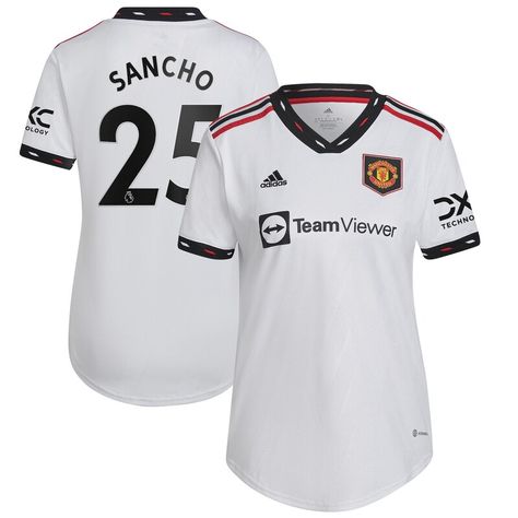 You'll be pumped up to support Manchester United when you sport this Jadon Sancho 2022/23 Away Replica Player Jersey. This adidas jersey features AEROREADY technology that is sure to keep you dry and comfortable for all 90 minutes of the match. Its replica design and Manchester United graphics will have you feeling like you're part of the squad when The Red Devils take the pitch on matchday. Jones Manchester United, Camisa Do Manchester United, Manchester United 2022, Manchester United Women, Phil Jones, Cristiano Ronaldo Manchester, Premier League Teams, Anthony Martial, Manchester United Players