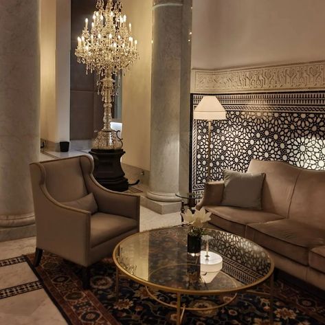 Egyptian House, Moroccan Luxury, Moroccan Room, Moroccan Interiors, Expensive Furniture, Apartment Decor Inspiration, Farmhouse Homes, Tehran, Libya