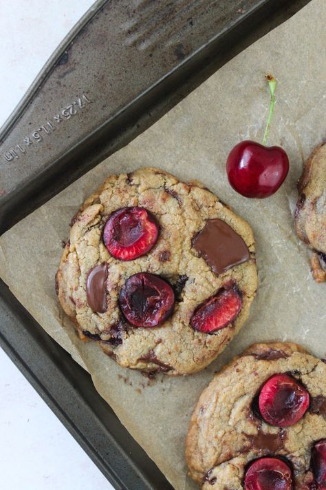 Brown Butter Cherry Dark Chocolate Cookies - Taffey Bakery Taffey Bakery, Strawberry Shortcake Cookies, Pumpkin Oatmeal Cookies, Butter Pecan Cookies, Magic Bars, Chocolate Pairings, Dark Chocolate Cookies, Cherry Desserts, Pecan Cookies