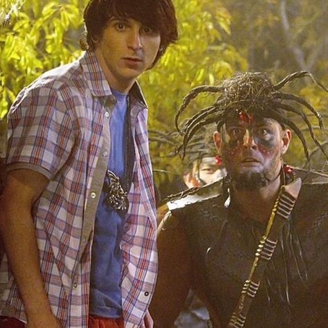 Mitchell Musso, Pair Of Kings, Mitchel Musso, Y2k Icons, Fraternal Twins, Costume Inspo, Disney Xd, The Heirs, Disney Channel