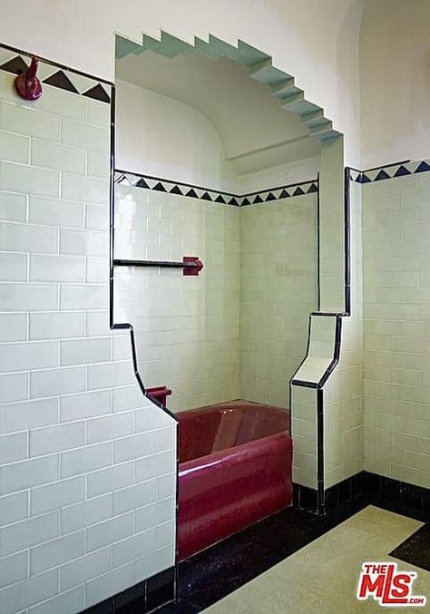 ART DECO BATHROOM, 1930s Note: the architect, the building and its location are unknown 1920s Bathroom Original, 1930s Bathroom, 1920s Bathroom, Art Deco Apartment, Art Deco Bathroom, Deco Bathroom, 1930s Art Deco, The Architect, The Building