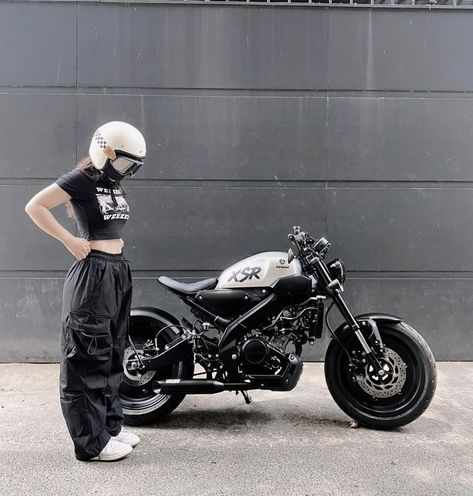 Xsr 155 Custom, Scrambler Modified, Modified Bikes, Fz 16, Bike Modification, Custom Bikes Cafe Racers, Cafe Racer Parts, Custom Motorcycles Bobber, Bicycle Chic