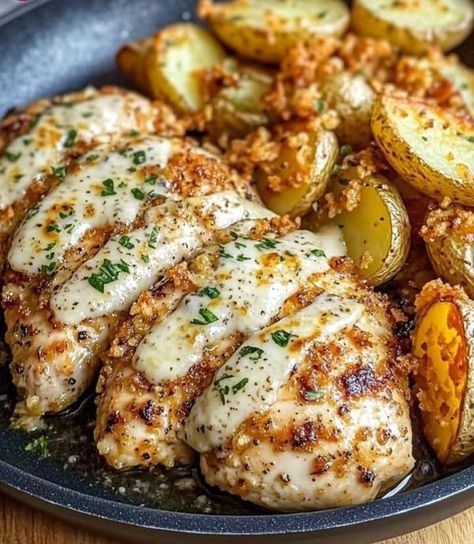 Garlic Parmesan Chicken And Potatoes, Garlic Parmesan Chicken, Parmesan Chicken, Roasted Asparagus, Crispy Potatoes, Paula Deen, Garlic Parmesan, Chicken Parmesan, Chicken Dinner Recipes