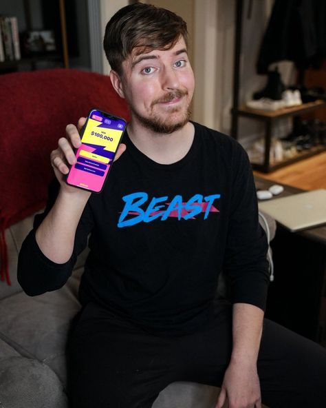 Chris From Mr Beast, Jimmy Donaldson, Million Number, Stunt Video, Everything About Him, Popular Youtubers, Mr Beast, Comfort Place, Brent Rivera