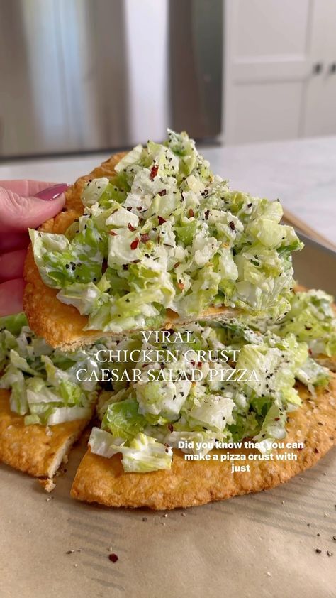 Caesar Salad Pizza, Chicken Crust, Salad Pizza, Veggie Main Dishes, Home Entertaining, Weekend Cooking, Caesar Dressing, Canned Chicken, Caesar Salad