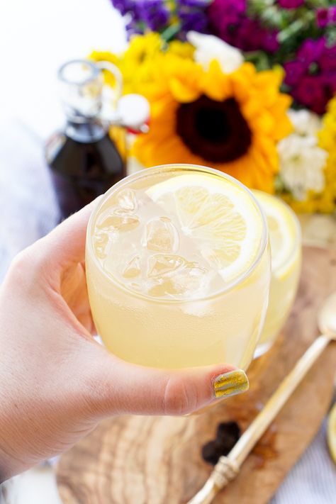 This Maple Lemonade is inspired by Maine and made with just lemon juice, maple syrup, and water. It's a refreshing cold drink for summer or fall! Maple Lemonade, Good Lemonade Recipe, Creative Drinks, Grapefruit Recipes, Monday Recipes, Mango Lemonade, Homemade Lemonade Recipes, Best Lemonade, Summer Drinks Alcohol