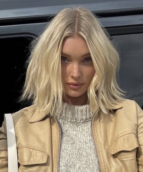 Elsa Hosk Hair Short, Blonde Bob Aesthetic, Above Shoulder Length Hair, Weekend Fits, Outfit Info, Everyday Hair, Ginger Hair Color, Totally Spies, Hair Appointment