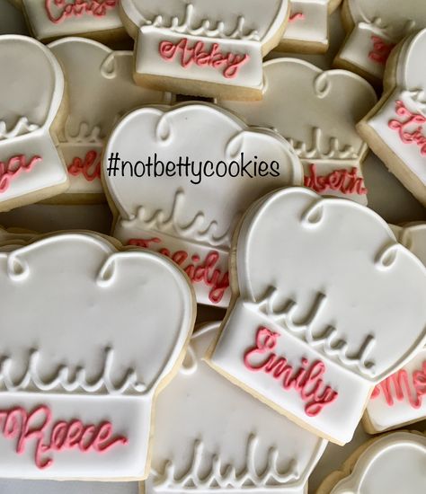 Chef Hat Cookies Decorated, Ratatouille Cookies Decorated, Chef Cookies Decorated, Ratatouille Party Decorations, Ratatouille Cake, Ratatouille Birthday Party, Ratatouille Party, Date Cookies, Chef Party