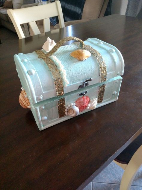 Diy Mermaid treasure chest Mermaid Treasure Chest Diy, Treasure Chest Painting Ideas, Diy Treasure Chest, Mermaid Treasure Chest, Treasure Chest Craft, Piggy Bank Diy, Chests Diy, Mermaid Treasure, Diy Mermaid