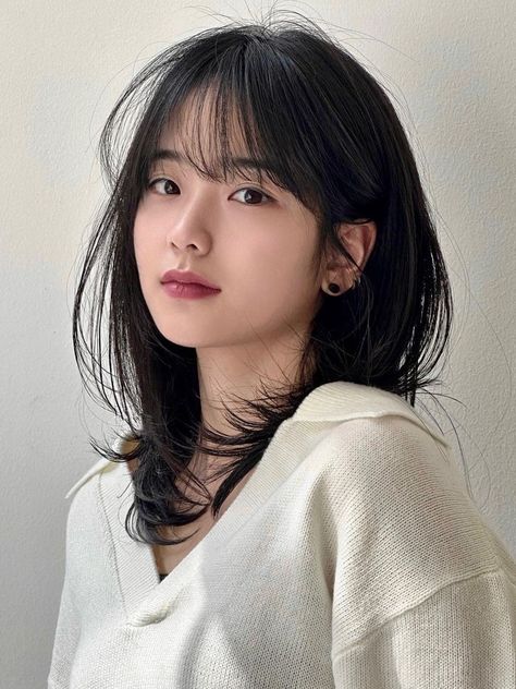 Korean wispy bangs for layered medium length Short Hairstyle White Women, Wispy Bangs Reference, Asian Hairstyles Curtain Bangs, Wispy Curtain Bangs Unstyled, Hair Bangs Reference, Feathery Bangs Short Hair, Cute Short Haircut With Bangs, Hair Reference Bangs, Korean Soft Bangs