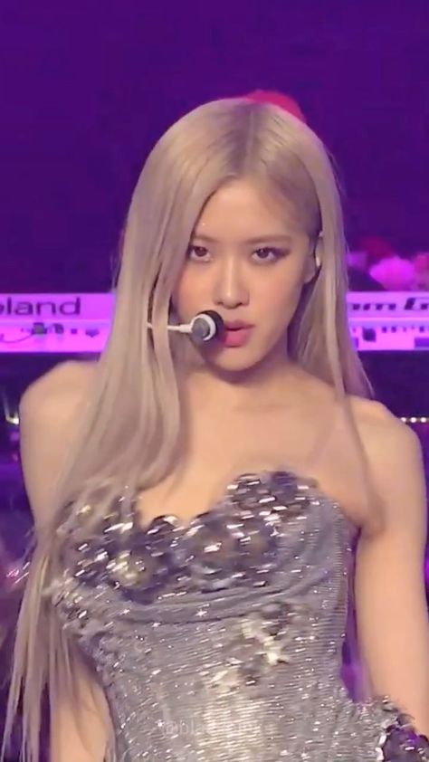 Jennie Crazy Over You, Crazy Over You, Crazy Over You Blackpink, Rosie Posie, Rose Park, Rosé Blackpink, Blackpink Rose, Blackpink Jisoo, Formal Dresses Long