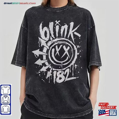 Vintage Blink 182 Shirt T-Shirt Tee Classic Unisex Check more at https://greatshirtmusic.com/product/vintage-blink-182-shirt-t-shirt-tee-classic-unisex/ Blink 182 Shirt Design, Blink 182 T Shirt, Blink 182 Shirt, Raven Cycle, Blink 182, Dream Style, Music Band, Band Shirts, Love Shirt