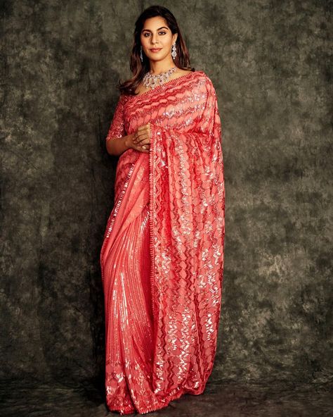 Upasana Konidela, Sequinned Saree, Upasana Kamineni, Glittery Eyeshadow, Throwback Photos, Loving Wife, 1st Trimester, Throwback Pictures, Ram Charan