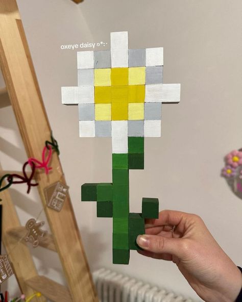 Grid Painting Canvases, Wooden Block Pixel Art, Minecraft Flower Decor, Minecraft Dandelion, Minecraft Flowers Pixel Art, Minecraft Home Decor, Minecraft Block Art, Minecraft Flowers, Wooden Blocks Diy