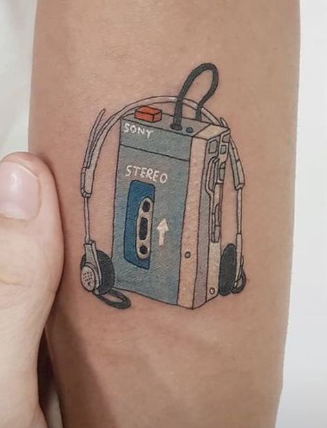 Ipod Tattoo Design, Tape Recorder Tattoo, 1980s Tattoo Ideas, Headphone Tattoo Design, 1980 Tattoo Ideas, Retro Tv Tattoo, Walkman Tattoo, Harmonica Tattoo, Boombox Tattoo